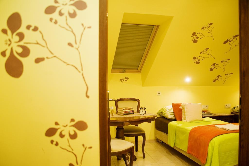 Medison Family Boutique B&B Kielce Cameră foto